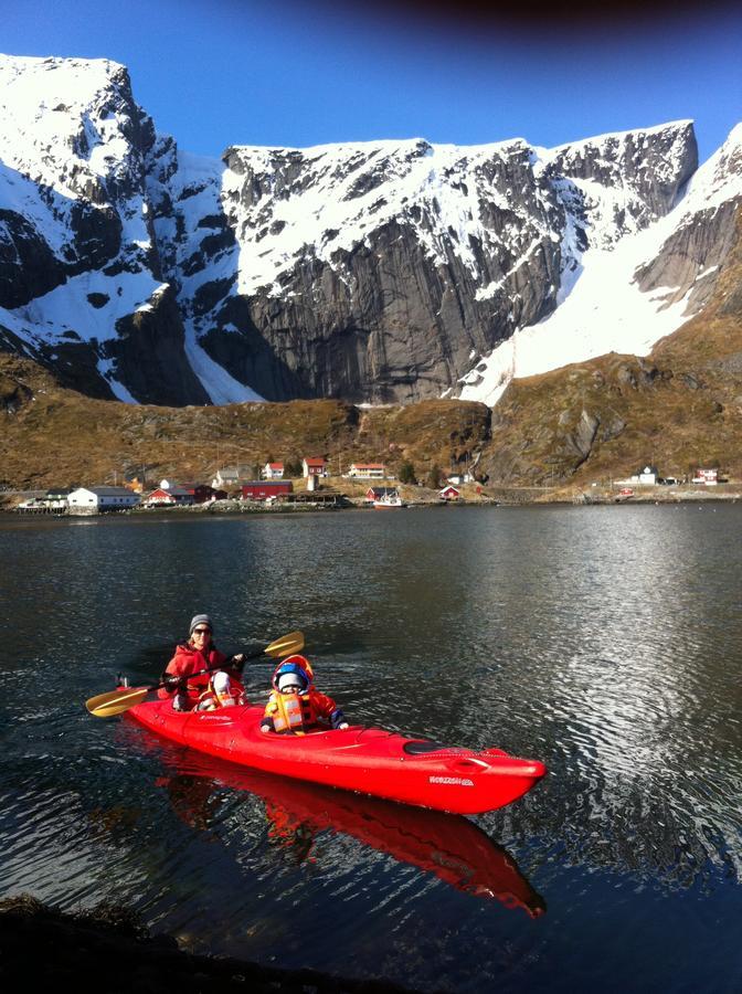 Lofoten Bed & Breakfast Reine - Rooms & Apartments Extérieur photo