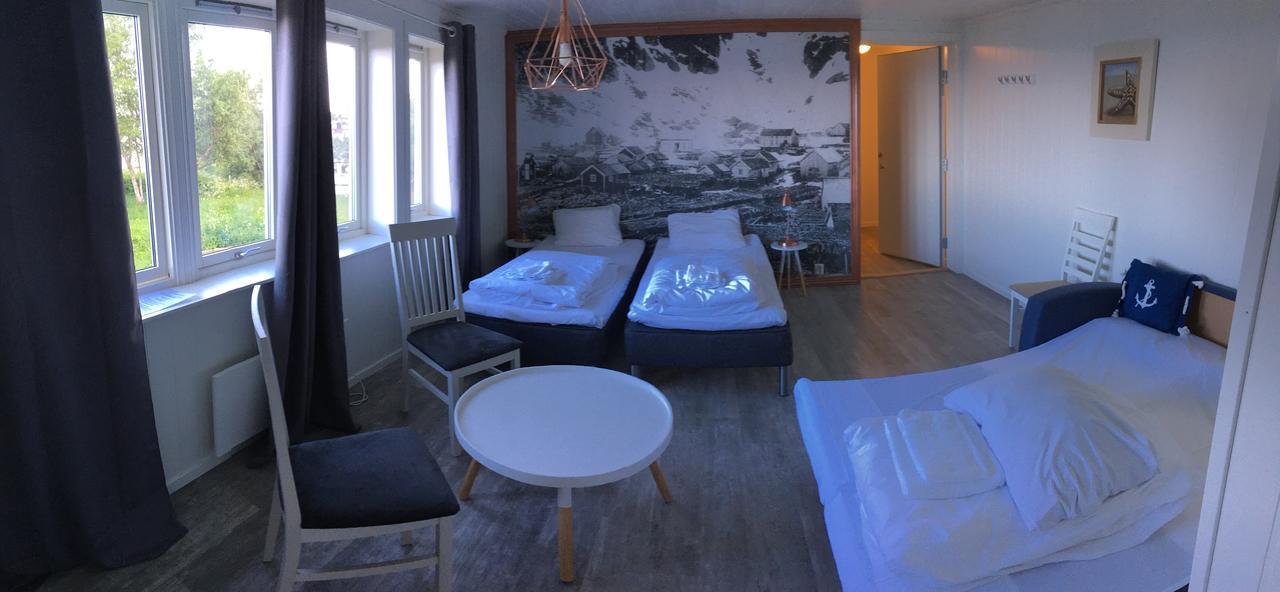 Lofoten Bed & Breakfast Reine - Rooms & Apartments Extérieur photo